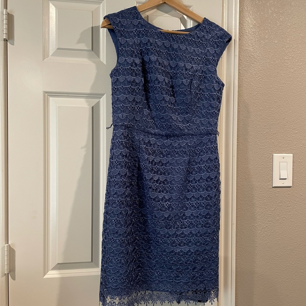 Luxogy dress size 4 in good condition